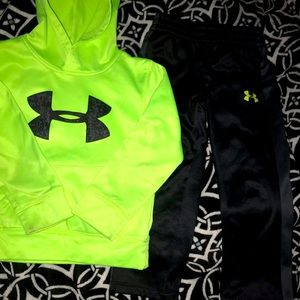 Boys Under Armour 2 Piece Pants & Hoodie Size 5
